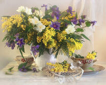 Без бренда «Натюрморт из мимоз и колокольчиков» в Казане