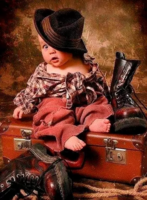 Без бренда «Малыш на красном чемодане» в Казане